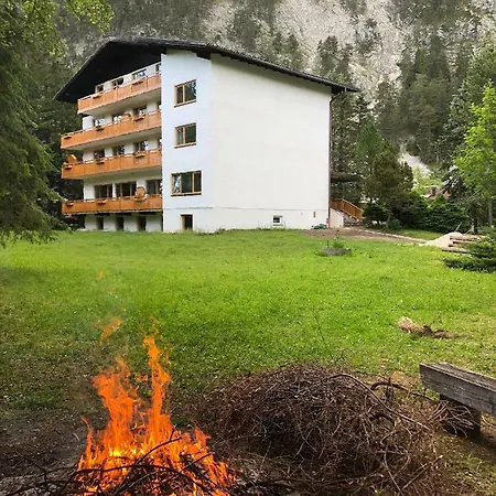 Karwendel-Lodge Scharnitz Buitenkant foto